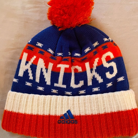 Adidas New York Knicks Pom Pom Beanie - Picture 2 of 3